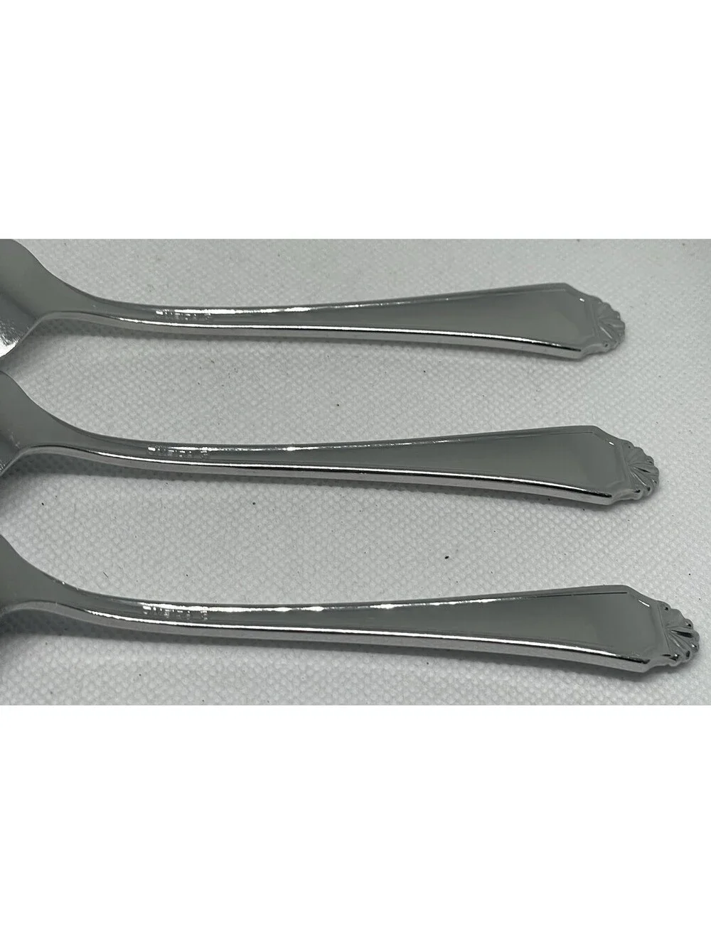 (3) Oneida Cube HENLEY Stainless Teaspoon Lot ~ 6 1/8”